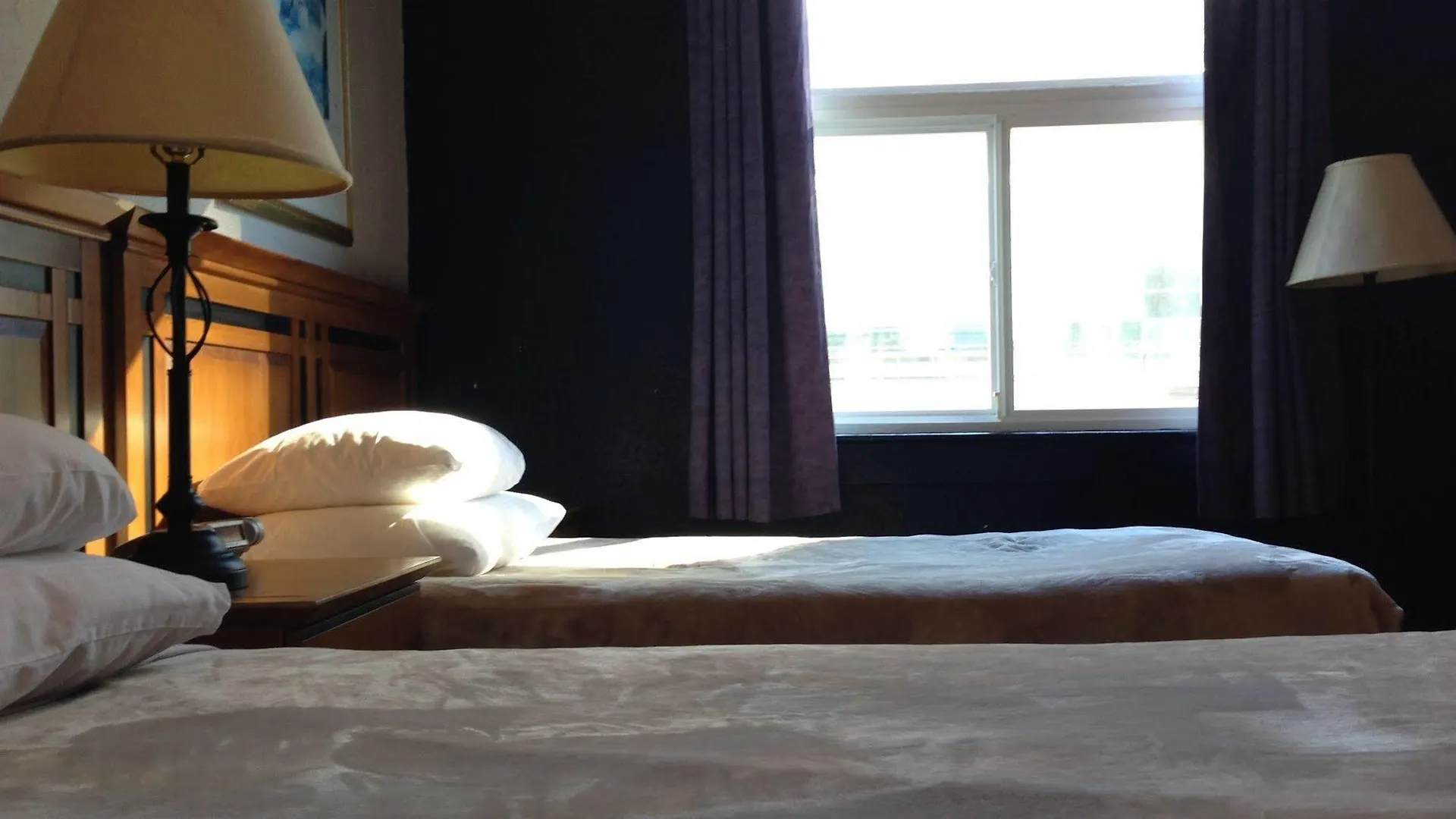 Hotel Ambassador Vancouver